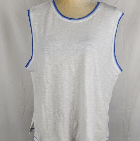 NWT VINEYARD VINES SALT SPRAY SURFTEE TANK - Picture 2 of 3